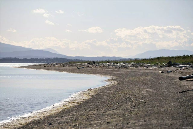 4 of 34 - 77 Mapleleaf Lane, Sidney Island, BC