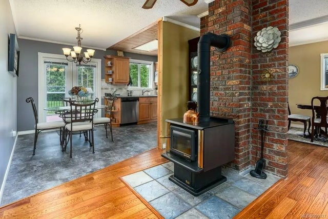 5 of 21 - 7822 Tozer Rd, Fanny Bay, BC