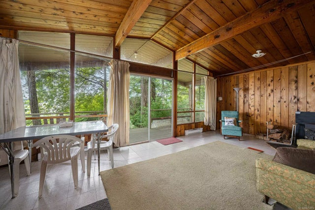 4 of 16 - 168 Baynes Dr, Fanny Bay, BC