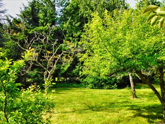 2 of 50 - 420 Taylor Bay Rd, Gabriola Island, BC