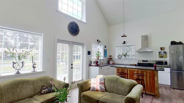 3 of 34 - 630 Pinewood Rd, Gabriola Island, BC