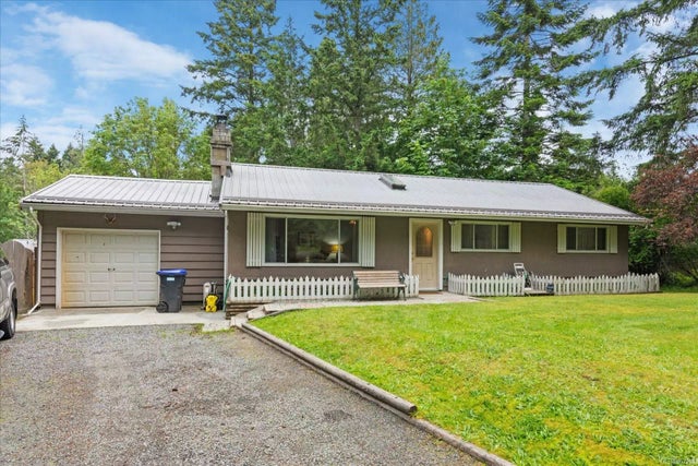 2 of 30 - 1138 Barrett Rd, Gabriola Island, BC