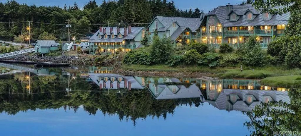 1958 Peninsula Rd, Ucluelet