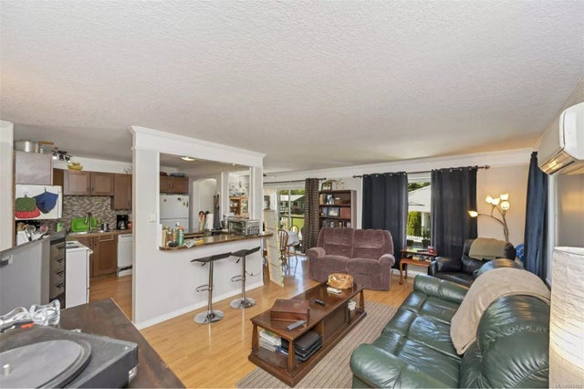 4 of 32 - 8075 Spinnaker Dr, Crofton, BC