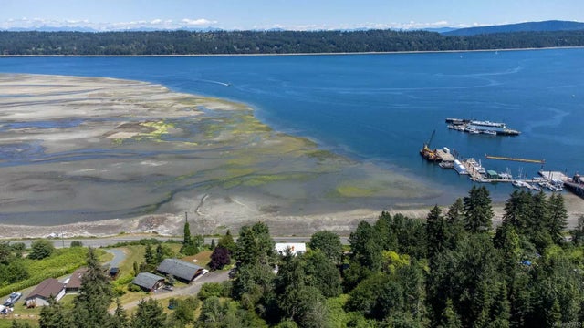 3 of 32 - 7309 Island Hwy S, Fanny Bay, BC