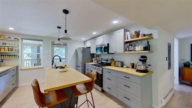 3 of 46 - 680 Crestwood Rd, Gabriola Island, BC