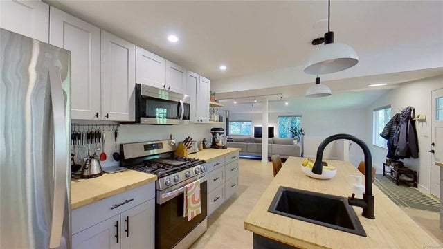 4 of 46 - 680 Crestwood Rd, Gabriola Island, BC