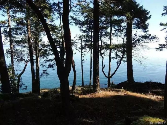 1 of 18 - 1244 Greenleaf Lane, Sidney Island, BC