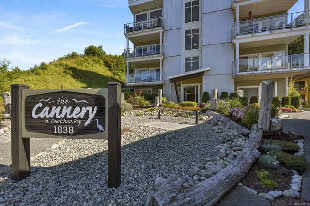 1 of 33 - 1838 Cowichan Bay Rd 408, Cowichan Bay, BC