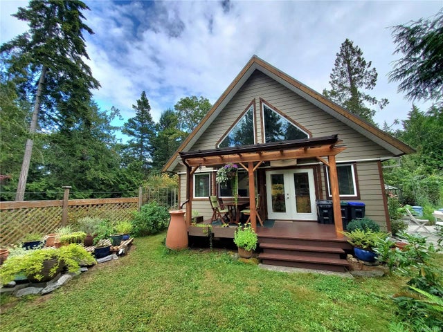 1 of 31 - 151 Rosislos Blvd, Gabriola Island, BC