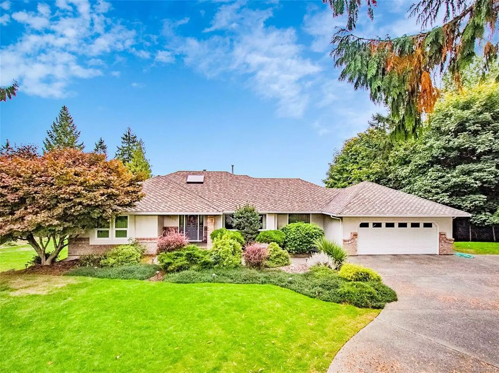 5604 Hiquebran Rd, Nanaimo