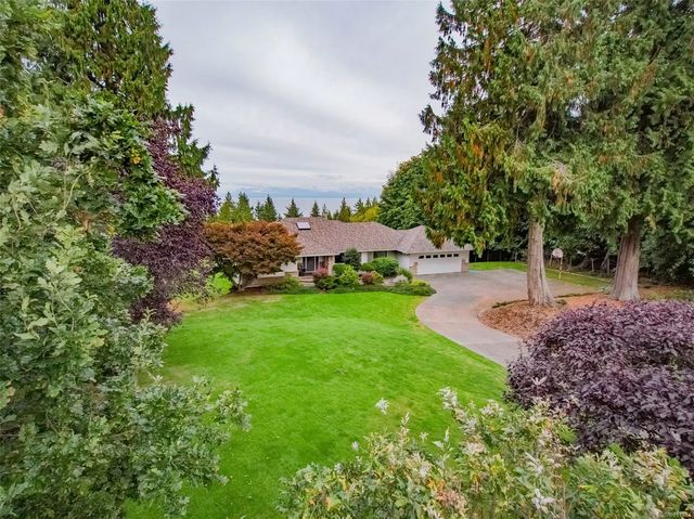 3 of 76 - 5604 Hiquebran Rd, Nanaimo, BC