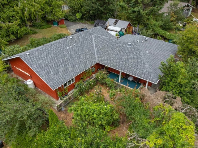 1 of 48 - 948 Dirksen Rd, Gabriola Island, BC