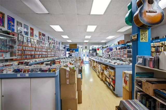 3 of 30 - 51 Commercial St, Nanaimo, BC