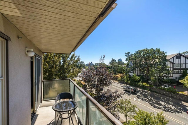 5 of 15 - 2527 Quadra St 501, Saanich, BC