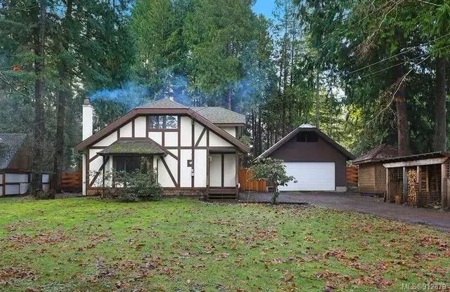 1 of 25 - 355 Ships Point Rd, Fanny Bay, BC