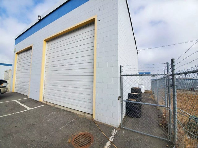 1 of 16 - 1343 Alberni Hwy 27, Errington, BC