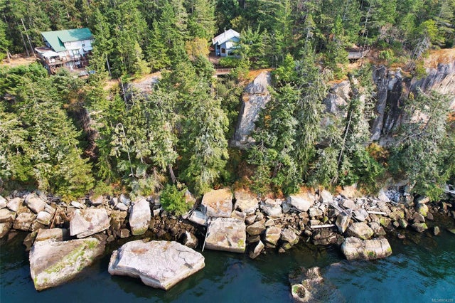 3 of 38 - 851 Canso Rd, Gabriola Island, BC