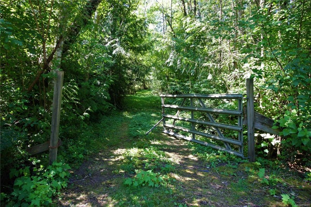 1 of 15 - 1312 Ruffels Rd, Errington, BC