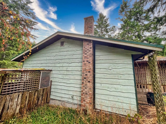 5 of 25 - 980 Pat Burns Ave, Gabriola Island, BC