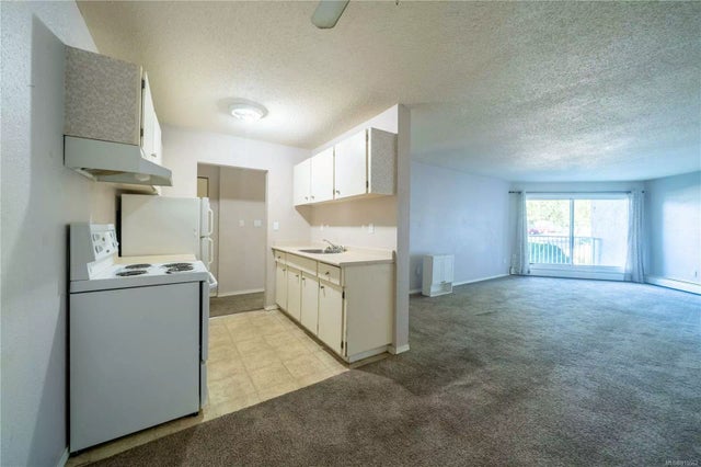 1 of 27 - 3040 Pine St 208, Chemainus, BC