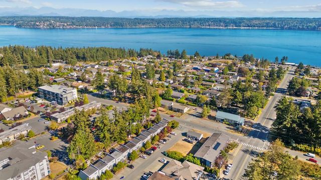 2 of 45 - 202 Birch St, Campbell River, BC