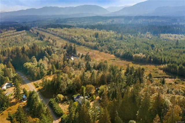 3 of 36 - 529 Holiday Rd, Fanny Bay, BC