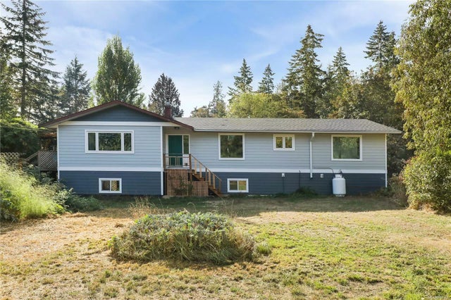 4 of 36 - 529 Holiday Rd, Fanny Bay, BC