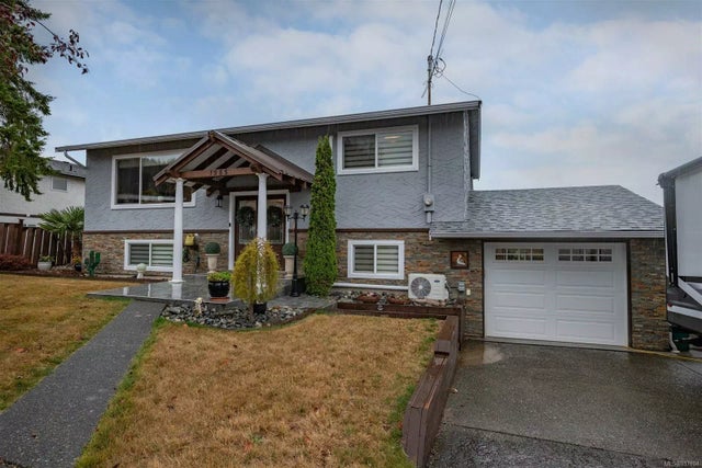 1 of 54 - 1585 Pauline St, Crofton, BC