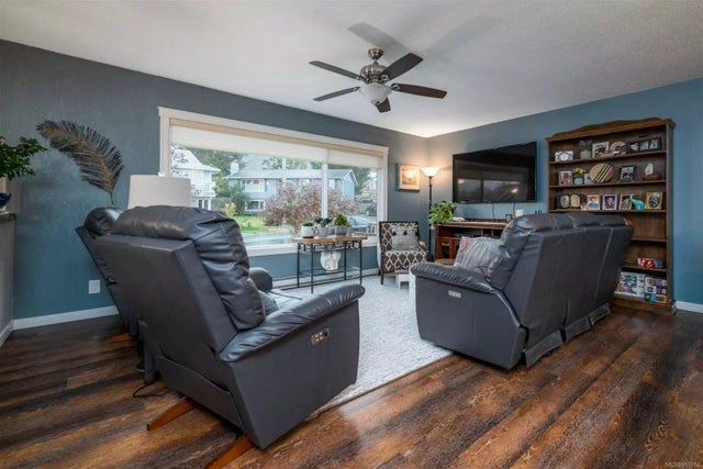 5 of 54 - 1585 Pauline St, Crofton, BC