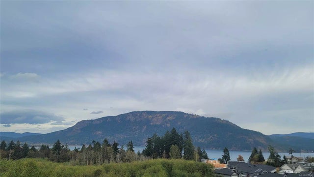 4 of 6 - Lot 5 Vee Rd, Cowichan Bay, BC