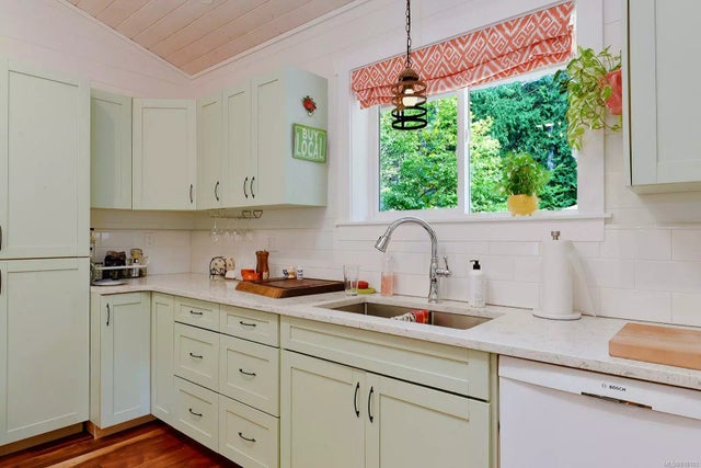 4 of 45 - 417 Stelling Rd, Fanny Bay, BC