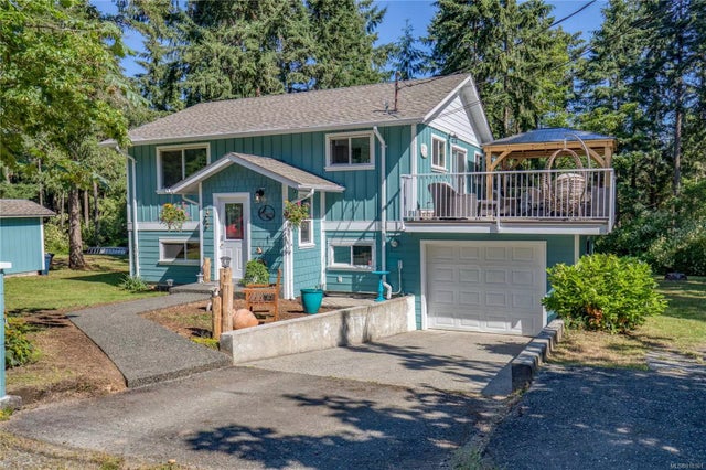 1 of 41 - 1087 Dobler Rd, Errington, BC