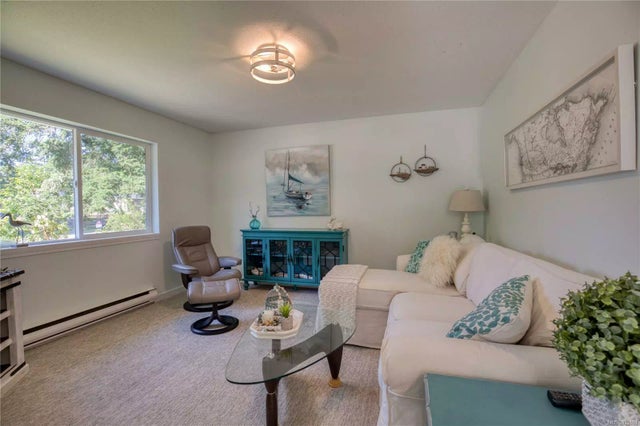 4 of 41 - 1087 Dobler Rd, Errington, BC