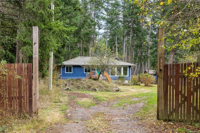 1 of 29 - 668 Little Blvd, Gabriola Island, BC