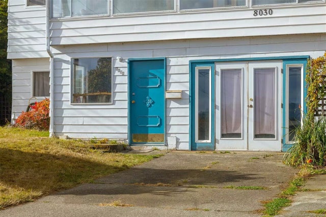 2 of 46 - 8030 York Ave, Crofton, BC