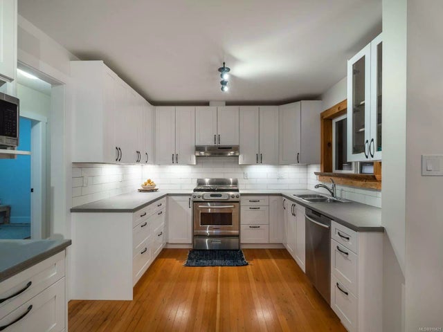 1 of 61 - 9309 Chemainus Rd, Chemainus, BC