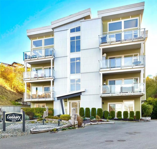 1 of 24 - 1838 Cowichan Bay Rd 405, Cowichan Bay, BC