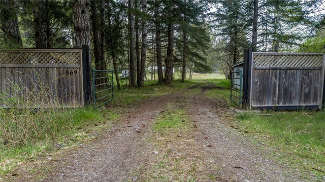 2 of 13 - 569 Wildwood Cres, Gabriola Island, BC