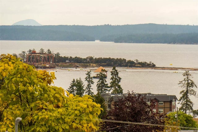 2 of 28 - 1604 Adelaide St, Crofton, BC