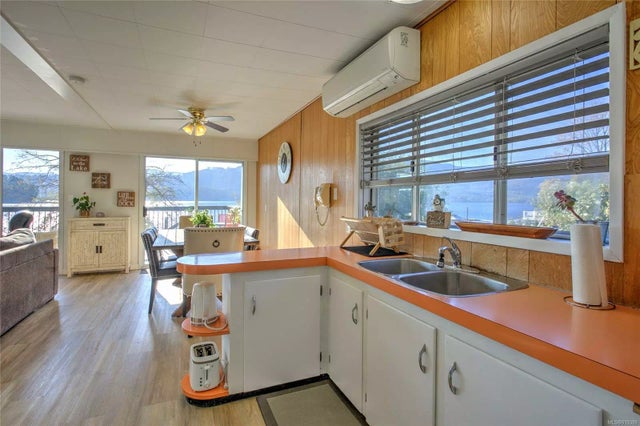 4 of 31 - 10536 Willow Rd, Youbou, BC
