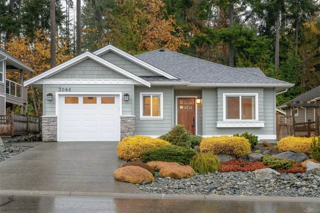 1 of 44 - 3086 Otter St, Chemainus, BC