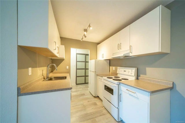 1 of 36 - 3040 Pine St 305, Chemainus, BC