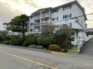 1 of 7 - 9942 Daniel St 103, Chemainus, BC