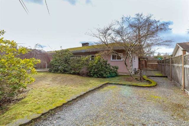 1 of 43 - 9418 Chemainus Rd, Chemainus, BC