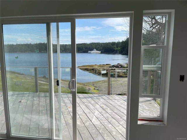 4 of 7 - 190 Easthom Rd, Gabriola Island, BC
