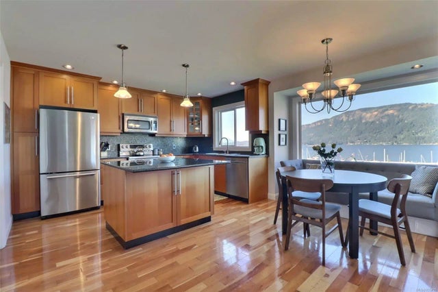 1 of 12 - 1713 Wilmot Rd 203, Cowichan Bay, BC