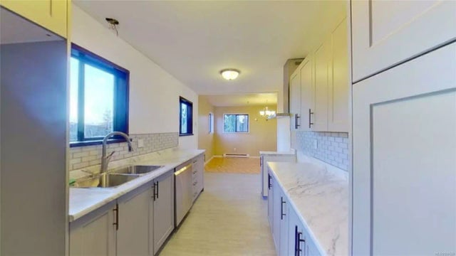 2 of 18 - 3126 Sunset Dr, Chemainus, BC