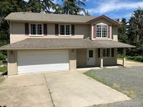 1 of 39 - 4614 Lincolnshire Pl, Cowichan Bay, BC