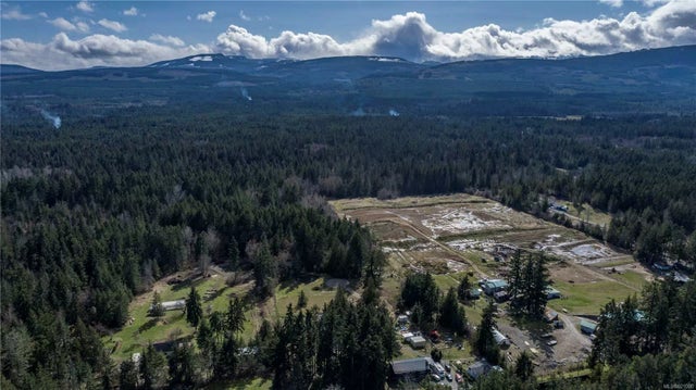 2 of 9 - 1290 Kopernick Rd, Errington, BC